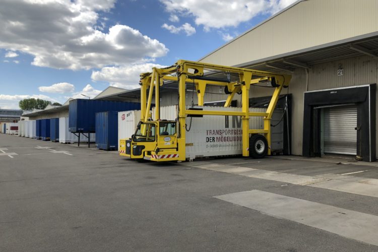 Loading dock